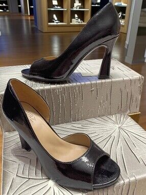 Naturalizer Hardy Pumps Heels Women's Sz 6.5 Wide